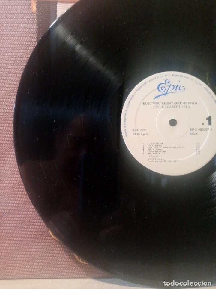 Discos de vinilo: E.L.O. - GREATEST HITS. - Foto 2