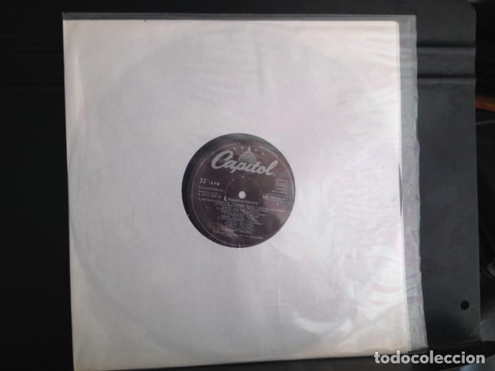 Discos de vinil: KRAFTWERK - RADIO-ACTIVITY LP SOLO VENDO EL VINILO A QUIEN INTERESE SUSTITUIRLO POR OTRO NUEVO