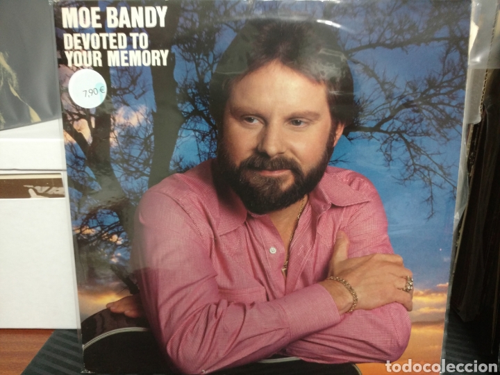 Discos de vinilo: Moe Bandy - Devoted To Your Memory (LP, Album) - Foto 1