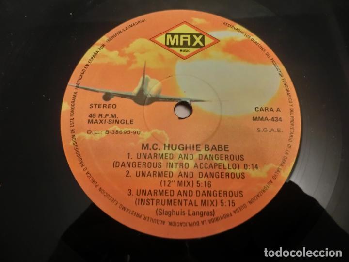 Discos de vinilo: M.C. HUGHIE BABE - UNARMED AND DANGEROUS - Foto 3