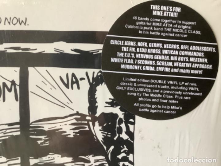 Discos de vinilo: WHAT HAVE WE WROUGHT? A MIKE ATTA BENEFIT COMPILATION. - Foto 5