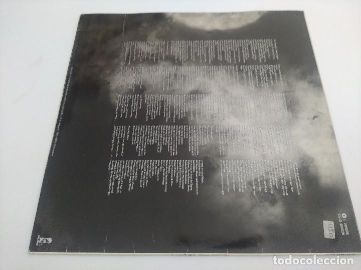 Discos de vinilo: THE COMSAT ANGELS/CHASING SHADOWS/VINILO. - Foto 3