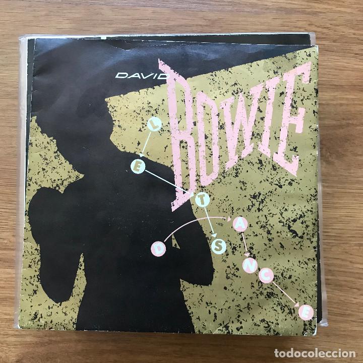 Discos de vinilo: DAVID BOWIE - LETS DANCE - SINGLE EMI FRANCIA 1983 - Foto 1