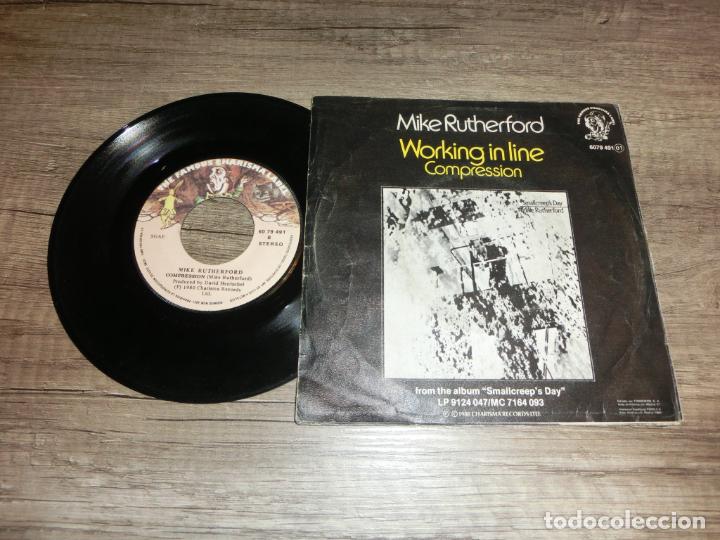 Discos de vinilo: MIKE RUTHERFORD - WORKING IN LINE - Foto 2