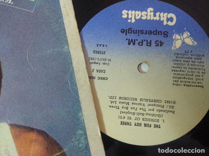 Discos de vinilo: THE FUN BOY THREE/SUMMERTIME/VINILO MAXI. - Foto 2