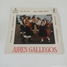 Discos de vinilo: AIRES GALLEGOS - PANDEIRADA DE LALIN, FOLIADA DE COMBARRO ... COROS IRIA FLAVIA