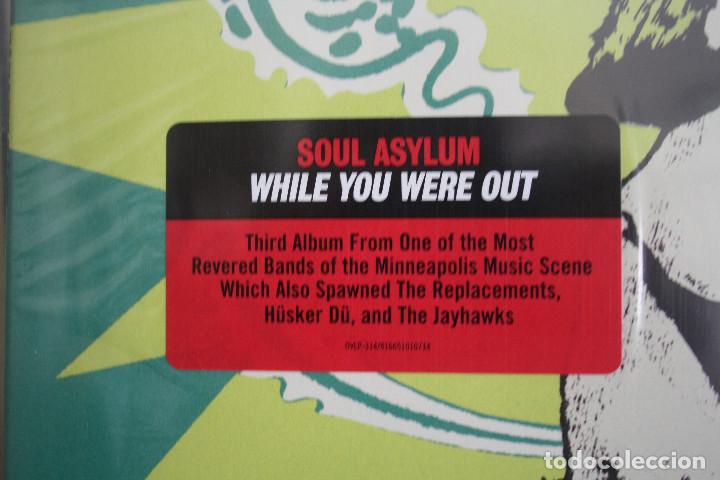 Discos de vinilo: SOUL ASYLUM, WHILE YOU WHERE OUT, LP, NUEVO. - Foto 2