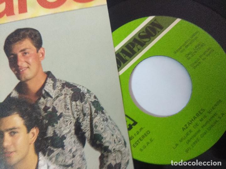 Discos de vinilo: AZAHARES/LA MUJER DE MIS SUE&Ntilde;OS/SINGLE. - Foto 2