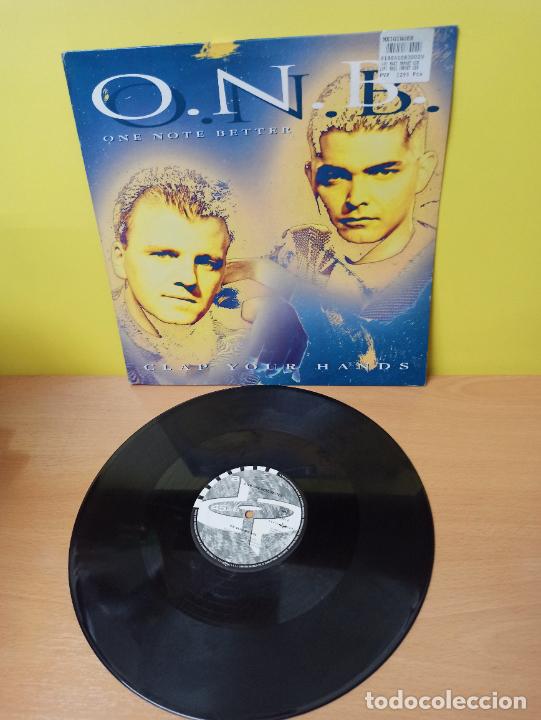 Discos de vinilo: MAXI SINGLE DISCO VINILO O.N.B ONE NOTE BETTER CLAP YOUR HANDS - Foto 1