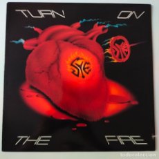 Discos de vinilo: SYE TURN ON- THE FIRE- USA LP 1985 + INSERT- VINILO COMO NUEVO.