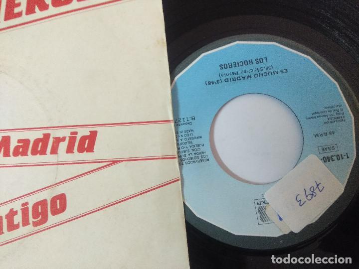 Discos de vinilo: LOS ROCIEROS/ES MUCHO MADRID/SINGLE. - Foto 2