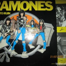 Discos de vinilo: RAMONES - ROAD TO RUIN LP - ORIGINAL U.S.A. - SIRE RECORDS 1978 INNER SLEEVE (LETRAS Y FOTOS)