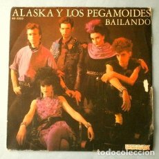 Disques de vinyle: ALASKA Y LOS PEGAMOIDES (SINGLE 3TEMAS 1982) BAILANDO - VERTIGO - LA REBELION DE LOS ELECTRODOMESTIC. Lote 352836979