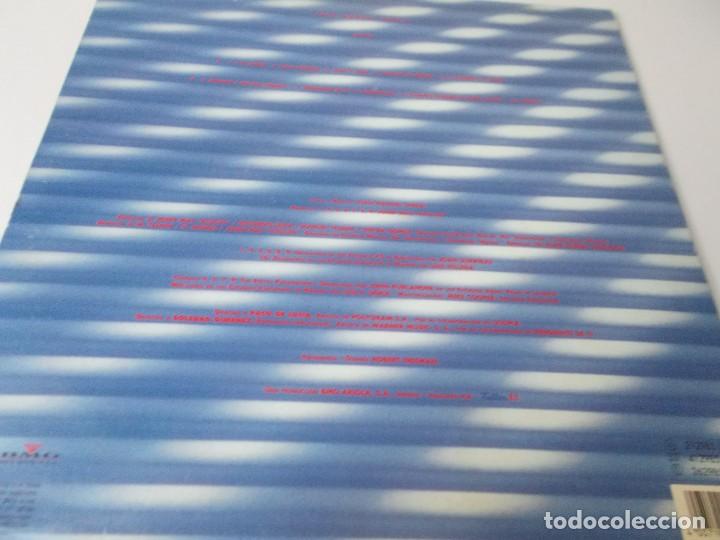 Discos de vinilo: JOAN MANUEL SERRAT Utop&iacute;a Con firma de Serrat - Foto 2