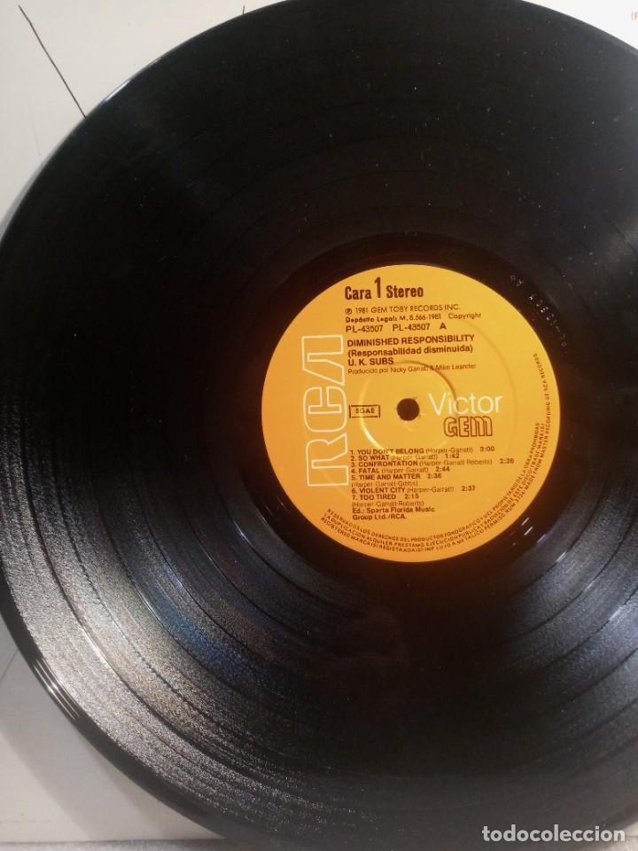 Discos de vinilo: U.K. SUBS - DIMINISHED RESPONSIBILITY. - Foto 3