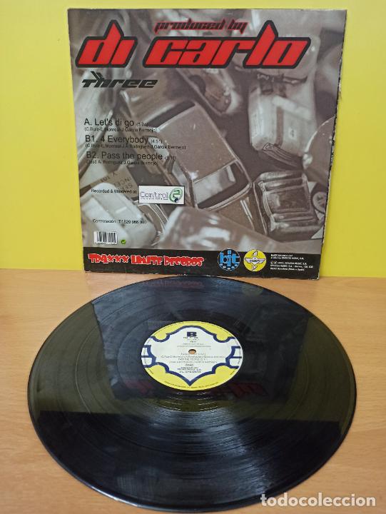 Discos de vinilo: MAXI SINGLE DISCO VINILO DI CARLO THREE - Foto 2