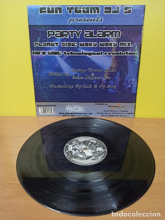 Discos de vinilo: MAXI SINGLE DISCO VINILO FUN TEAM DJ&acute;S PARTY ALARM - Foto 2