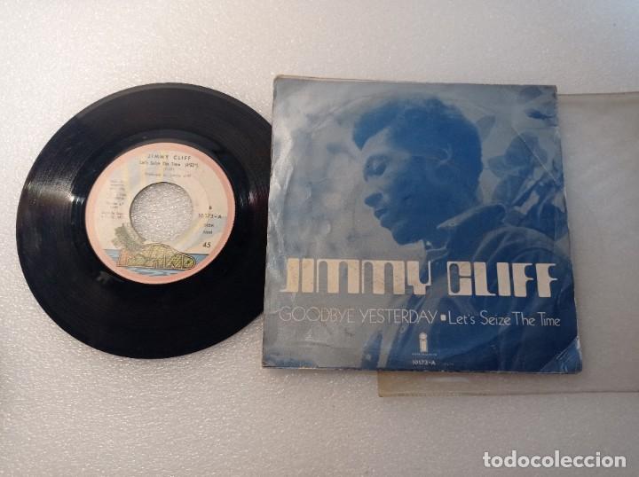 Discos de vinilo: Single Jimmy Cliff &ndash; Goodbye Yesterday / Lets Seize The Time - Foto 4
