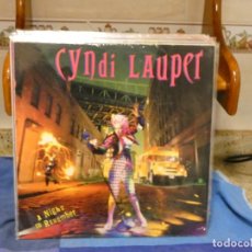 Disques de vinyle: BOXX173 LP CINDY LAUPER A NIGHT TO REMEMBER 1989 LEVE USO, DECENTE. Lote 355931905