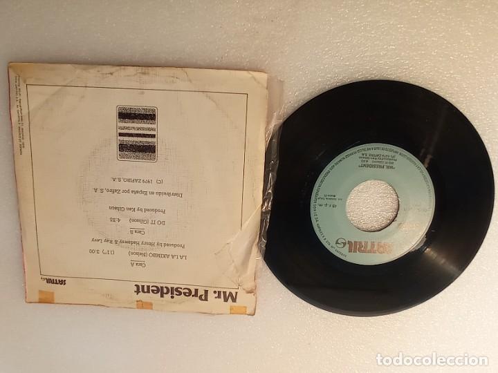 Discos de vinilo: Single MR. PRESIDENT / LA LA AKIMBO 1979 - Foto 3