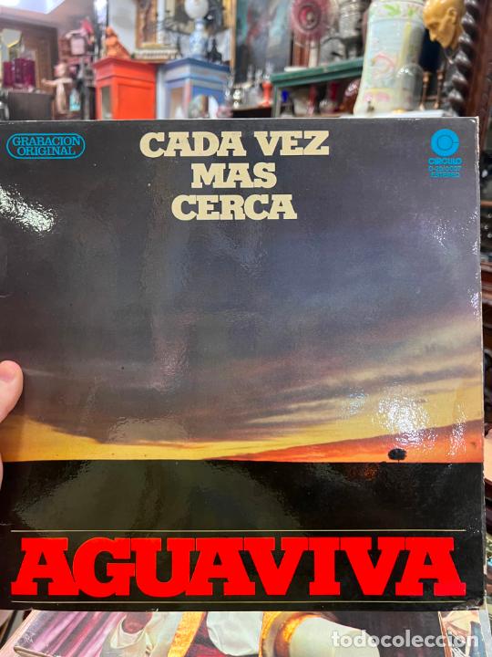 Discos de vinilo: LP CADA VEZ MAS CERCA - AGUAVIVA - Foto 1