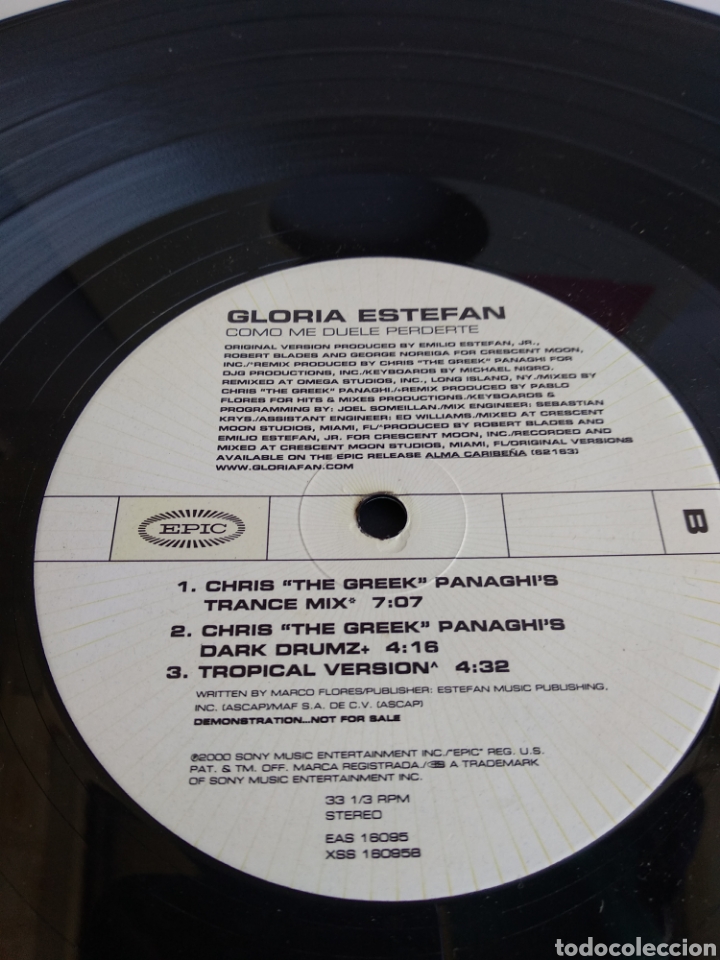 Discos de vinilo: *GLORIA ESTEFAN. COMO ME DUELE PERDERTE. US. EPIC. 2000. LA.1 - Foto 3