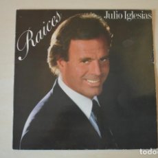 Discos de vinilo: DISCO VINILO. JULIO IGLESIAS. RAÍCES. CBS. 1989. Lote 358863105