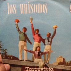 Discos de vinil: LOS UNISONOS. TORREVIEJA DECIDETE. Lote 359292800