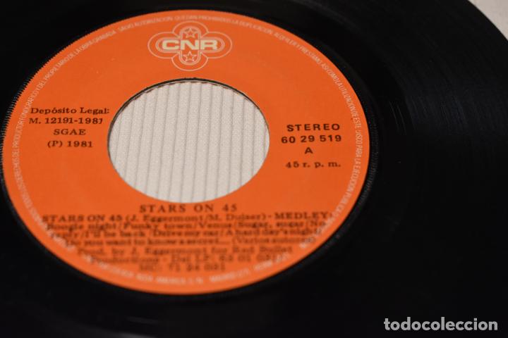 Discos de vinilo: SINGLE STARS ON 45 1981 - Foto 2