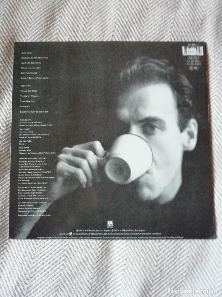 Discos de vinilo: John Hiatt - Foto 2