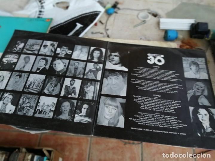 Discos de vinilo: los super 30 - doble lp - cbs 1977 - Foto 2
