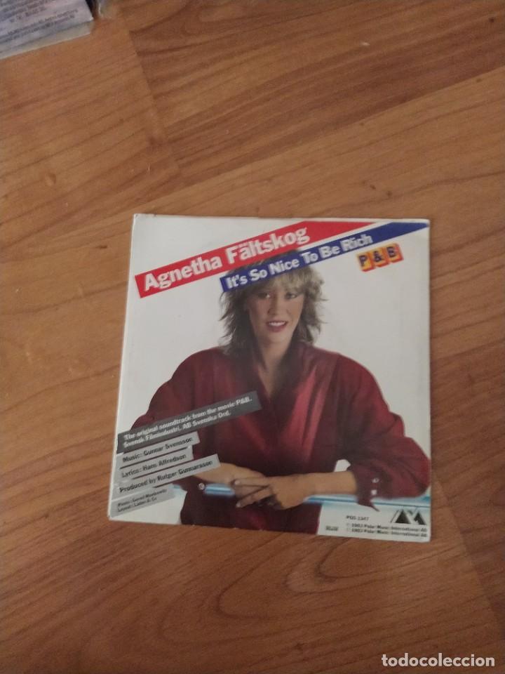 Discos de vinilo: Agnetha F&auml;ltskog &lrm;&ndash; Its So Nice To Be Rich / single -ABBA ,1983 Polar - Foto 2