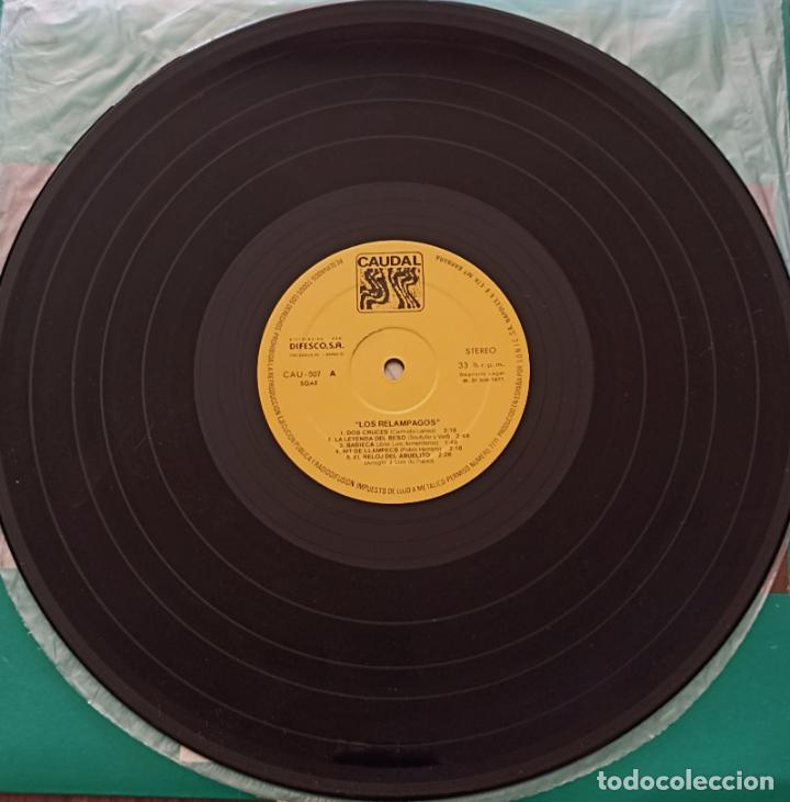 Discos de vinilo: LP LOS REL&Aacute;MPAGOS - EL RELOJ DEL ABUELITO - CAUDAL 1977 - Foto 3
