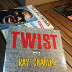 Discos de vinilo: TWIST WITH RAY CHARLES BELTER EP HEARTBREAKER LEAVE MY WOMAN ALONE YOU BE MY BABY VINILO. Lote 361007610