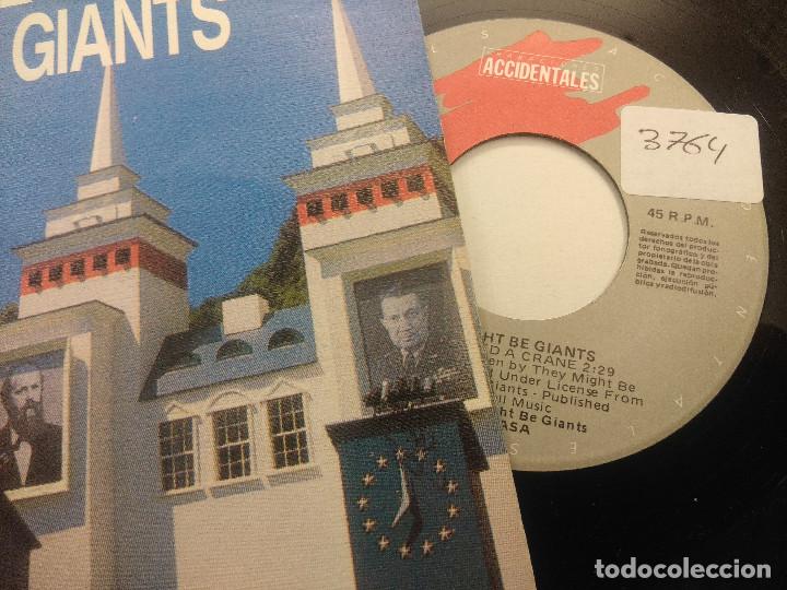 Discos de vinilo: THEY MIGHT BE GIANTS/THEYLL NEED A CRANE/SINGLE. - Foto 2