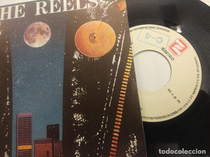 Discos de vinilo: THE REELS/AROUND MIDNIGHT/SINGLE. - Foto 2