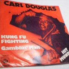 Discos de vinilo: SINGLE CARL DOUGLAS. KUNG FU FIGHTING. GAMBIN' MAN. PYE RECORDS 1974 SPAIN (BUEN ESTADO). Lote 361704445