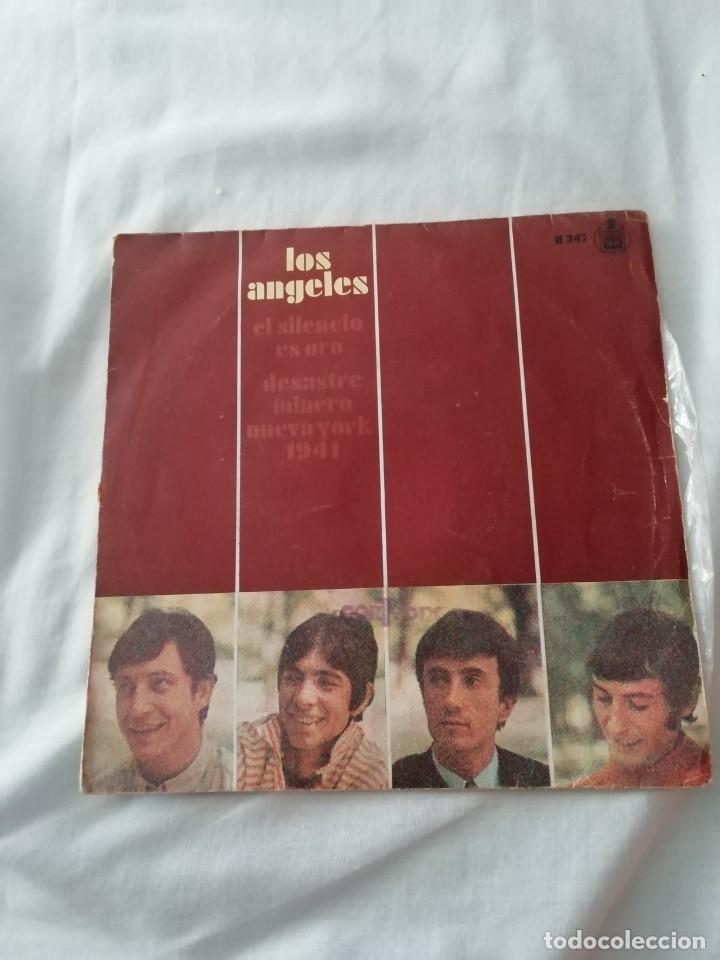 Discos de vinilo: Single los &aacute;ngeles el silencio es oro - Foto 2