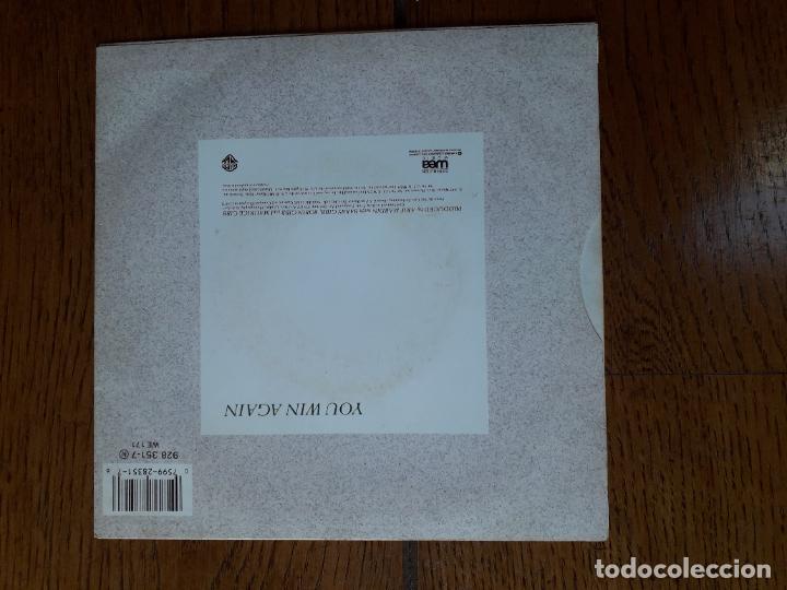 Discos de vinilo: Bee Gees - you win again + backtafunk - Foto 2