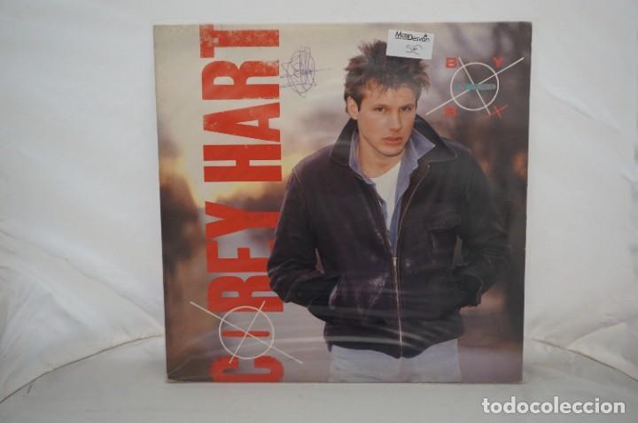 Discos de vinilo: Vinilo LP - COREY HART - BOY IN THE BOX - Foto 1
