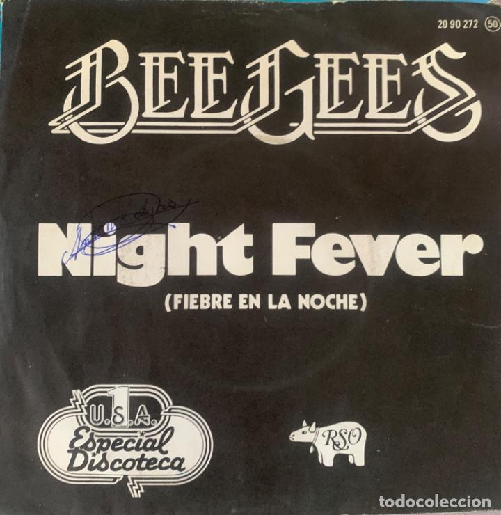 Discos de vinilo: Beegees Night Fever - Foto 1