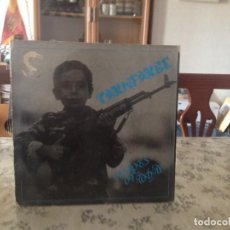 Discos de vinilo: TARNFARBE ‎– HEROES OF TODAY (PUNK, HARDCORE) RARE ALBUM LP BLUE VINYL 1989 GERMANY. MINT /VG+. Lote 362858385