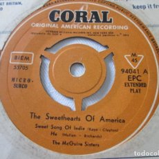 Discos de vinilo: THE MCGUIRE SISTERS - THE SWEETHEARTS OF AMERICA. EP, SPANISH 1958 ED. GENERIC FOLDER. RECORD VG+