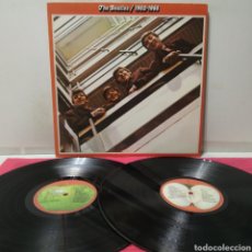 Discos de vinilo: THE BEATLES - RED ALBUM 1962-1966 NL GATEFOLD CON LOS DOS ENCARTES. Lote 363120725