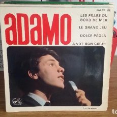 Discos de vinilo: DSG - ADAMO - LES FILLES DU BORD DE MER / LE GRAND JEU + 2 - DISCO EP AÑO 1964 - MADE IN FRANCE. Lote 363266270