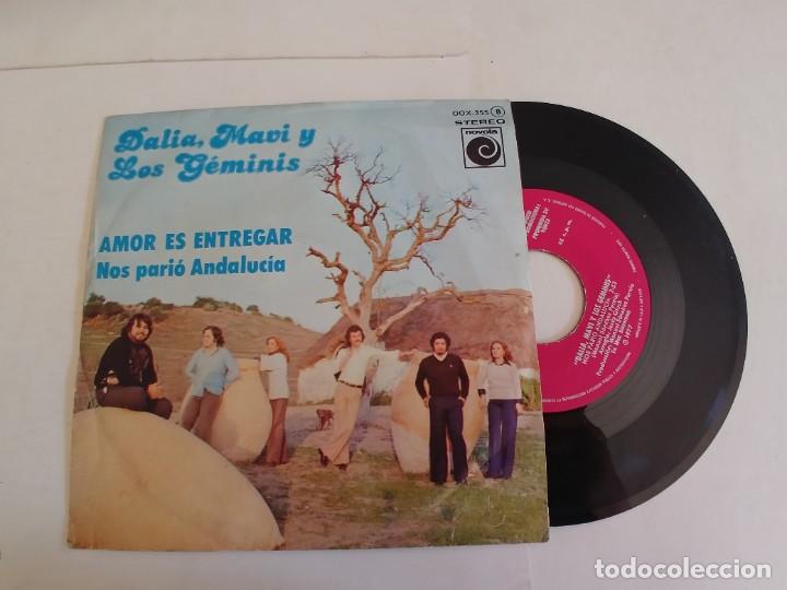 Discos de vinilo: DALIA MAVI Y LOS GEMINIS-SINGLE AMOR ES ENTREGAR - Foto 1
