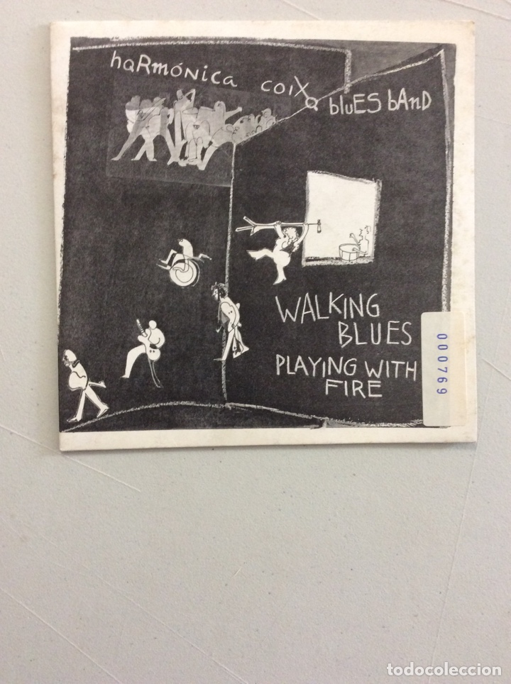 Discos de vinilo: Harm&oacute;nica coixa blues Band. Walking blues. Playing with fire. - Foto 1