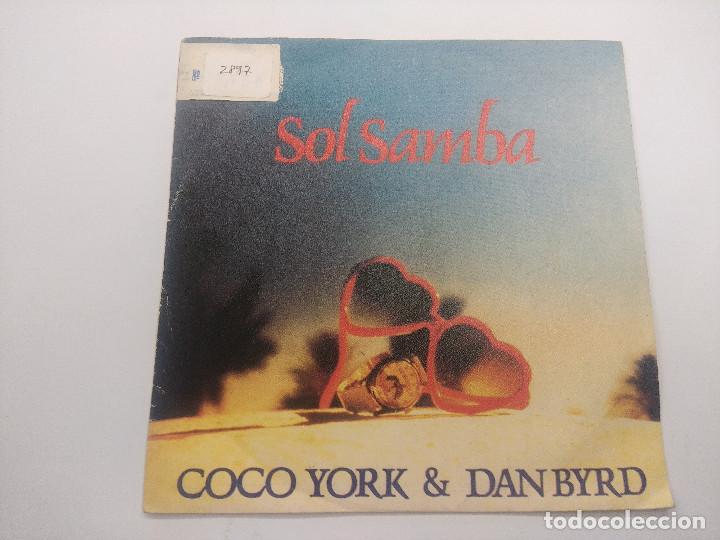Discos de vinilo: COCO YORK & DAN BYRD/SOL SAMBA/SINGLE. - Foto 1