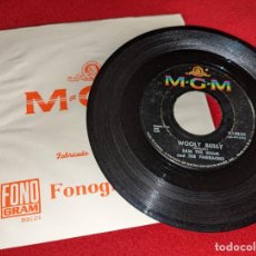 Discos de vinilo: SAM THE SHAM AND THE PHARAOHS WOOLY BULLY/AIN'T GONNA MOVE 7'' SINGLE 1965 MGM USA ED. AMERICANA. Lote 365352786