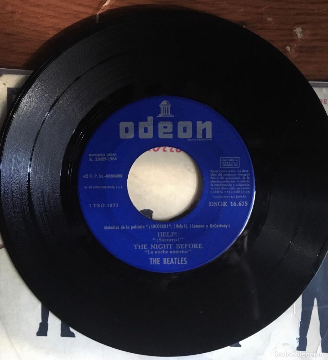 Discos de vinilo: BEATLES - HELP, EP con 4 temas primera edici&oacute;n esp 1965 - Foto 4